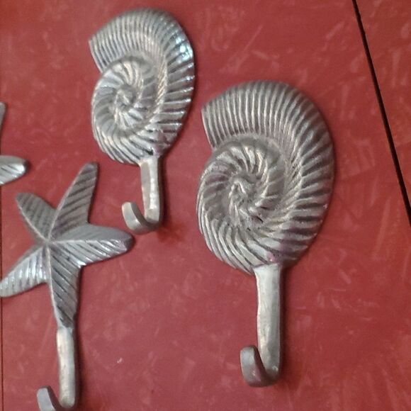 Starfish Shell Wall Hooks Set of 4 - Picture 2 of 10